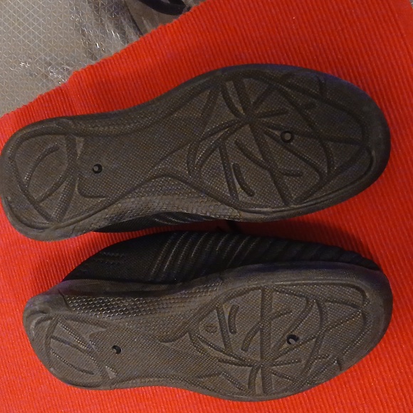 Danskin Energy Lace Up Sneakers - Picture 4 of 12